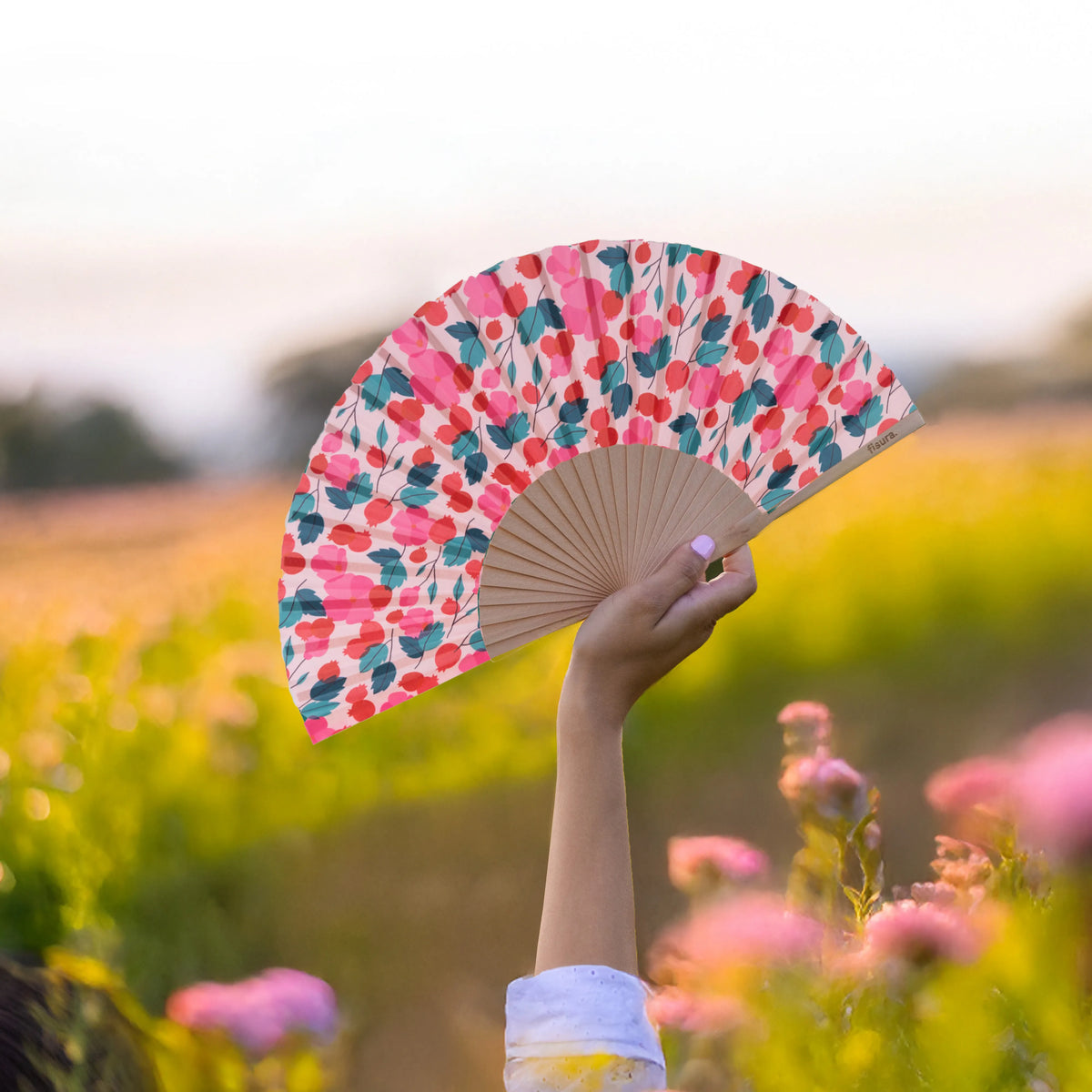 Éventail (plusieurs motifs disponibles)