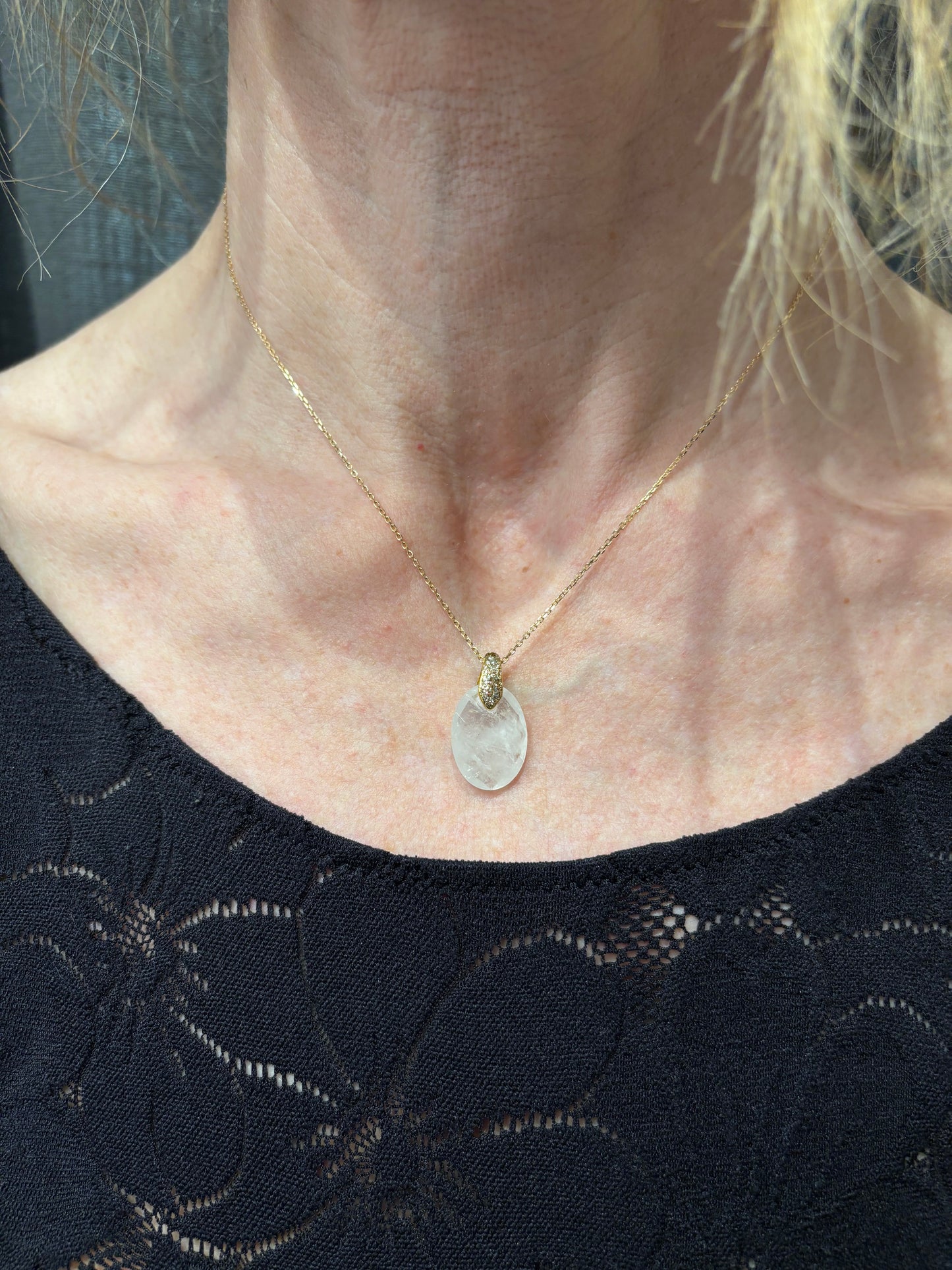 Collier de protection (disponible en plusieurs couleurs)