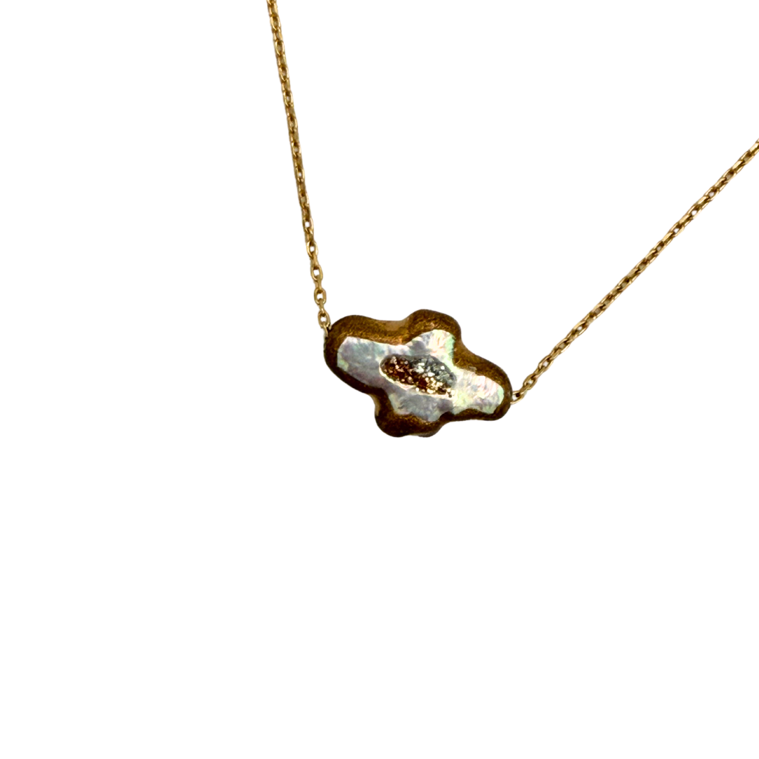 Collier croix pépite