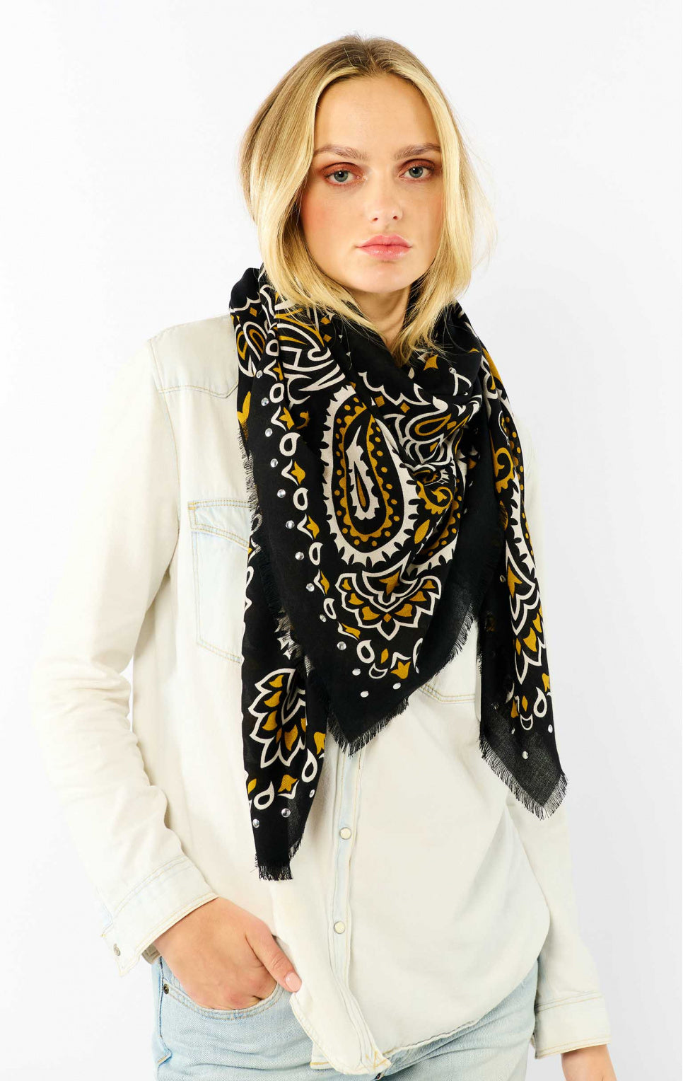 Foulard "Paisley" (disponible en plusieurs couleurs)